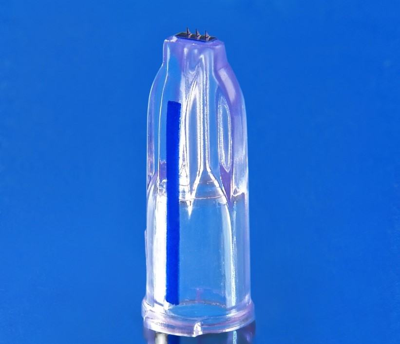 Nanopass micro-injector